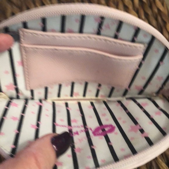 Luv Betsey Pink Kitty wristlet - Picture 3 of 5